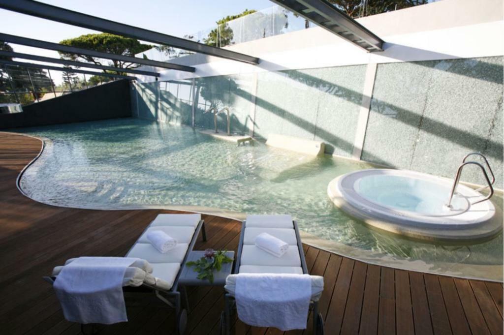 Modern 2 Bed Apartment ヴァーレ・ド・ローボ エクステリア 写真